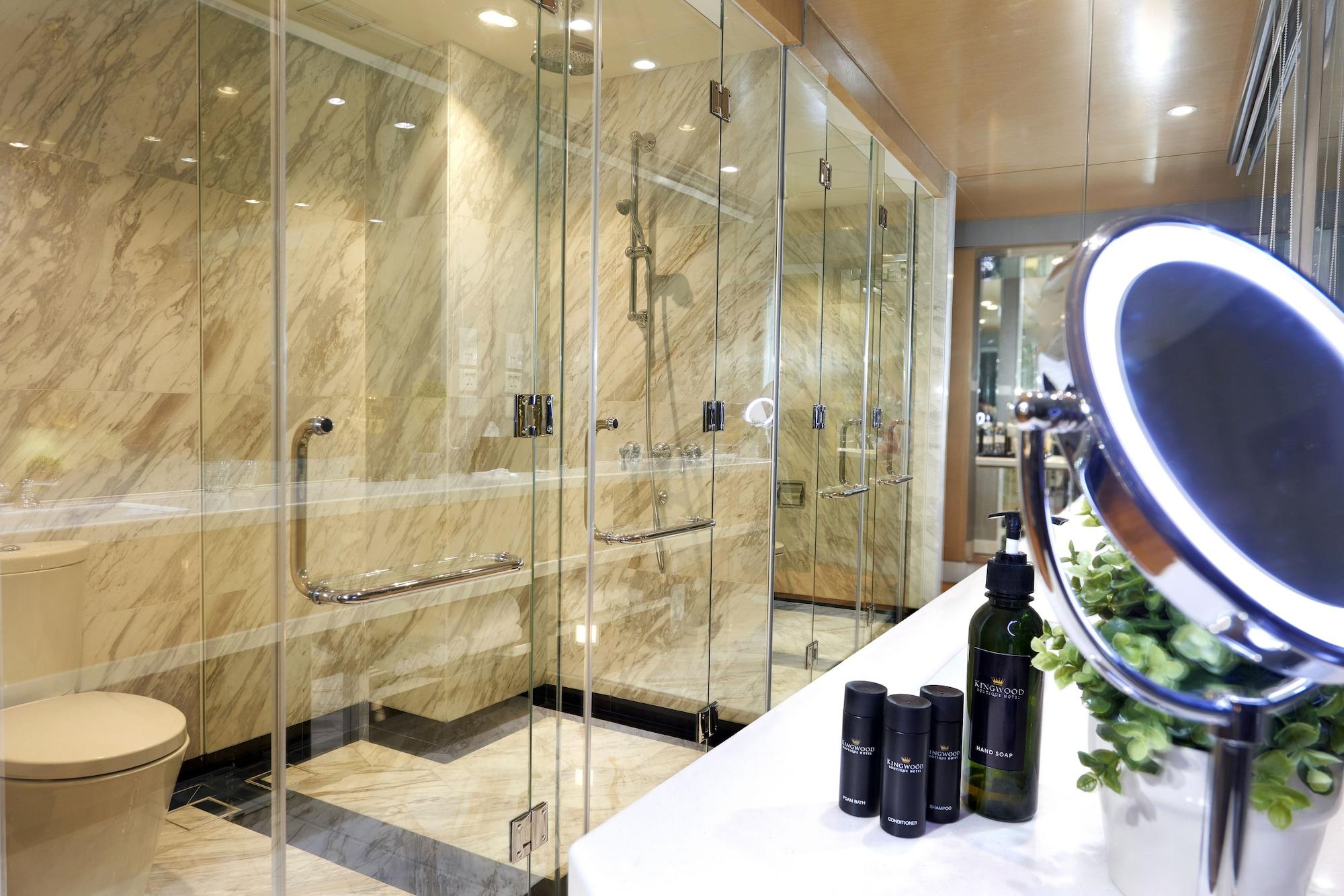 Kingwood Boutique Hotel Miri Esterno foto