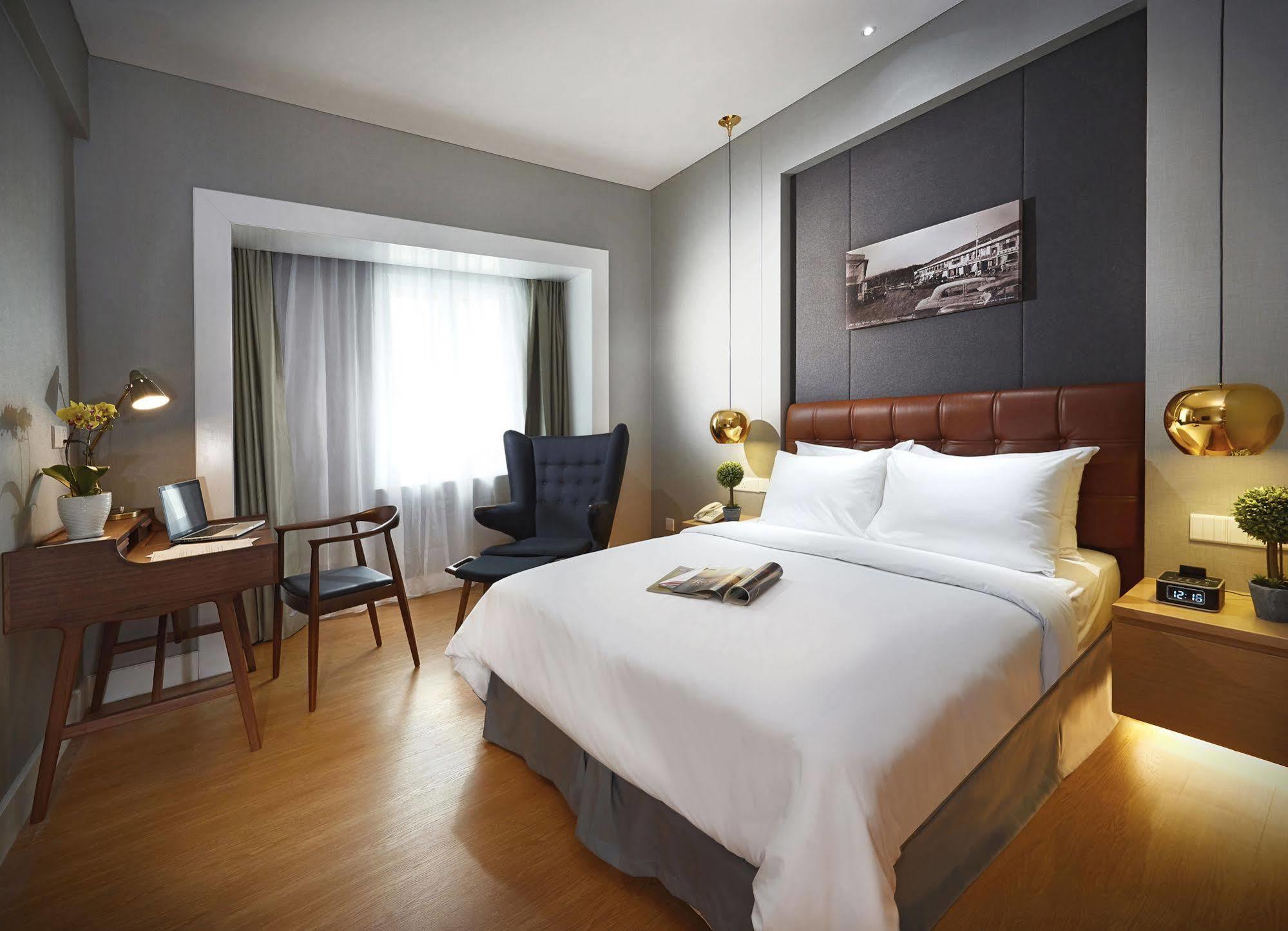 Kingwood Boutique Hotel Miri Esterno foto