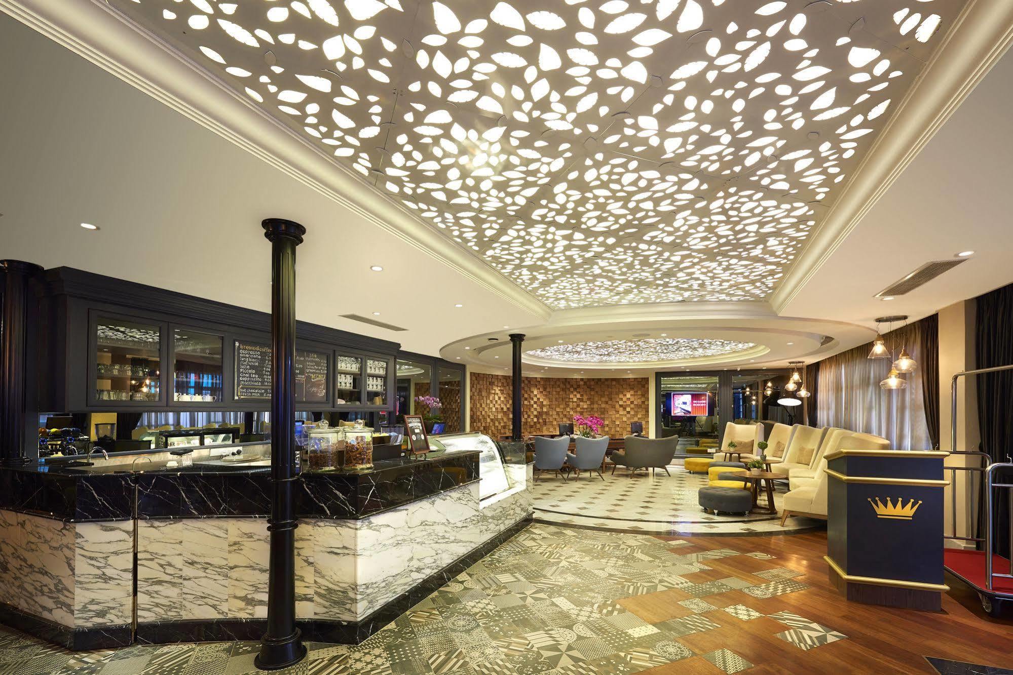 Kingwood Boutique Hotel Miri Esterno foto